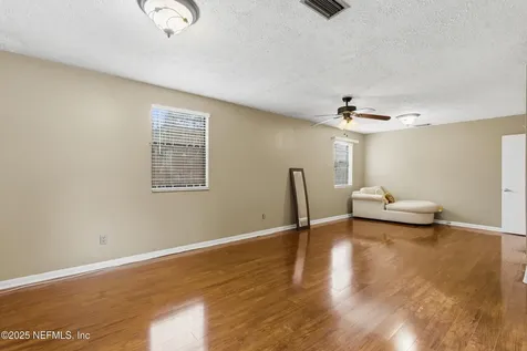 5741 Lake Lucina Drive N Jacksonville FL 32211