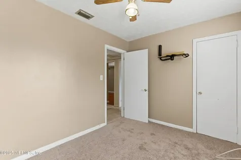 5741 Lake Lucina Drive N Jacksonville FL 32211