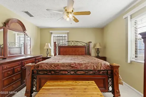 5741 Lake Lucina Drive N Jacksonville FL 32211