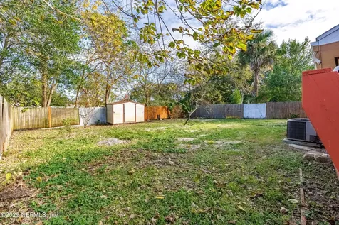 5741 Lake Lucina Drive N Jacksonville FL 32211