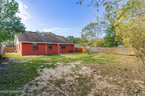 5741 Lake Lucina Drive N Jacksonville FL 32211