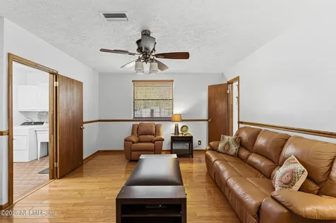 5741 Lake Lucina Drive N Jacksonville FL 32211