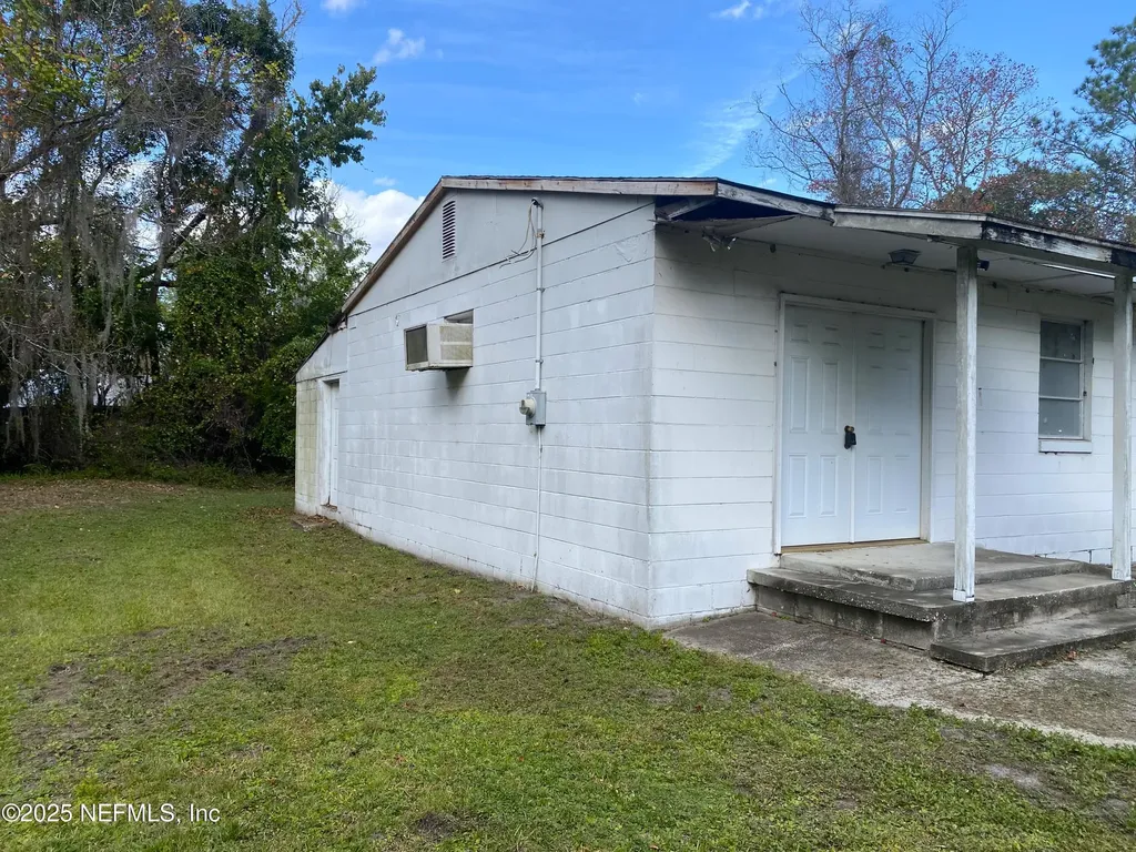 228 Yelvington Road East Palatka FL 32131