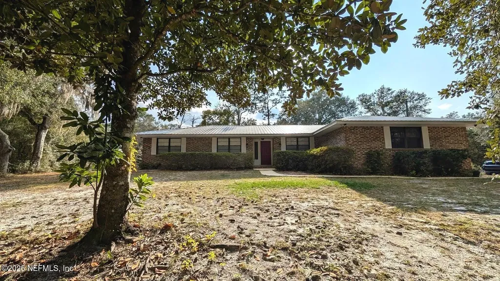 137 Tallow Road Pomona Park FL 32181