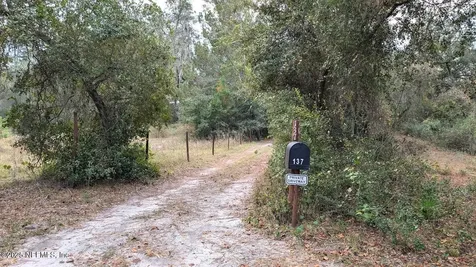 137 Tallow Road Pomona Park FL 32181