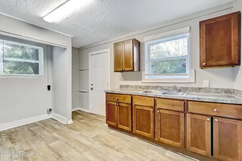 1842 W 27th Street Jacksonville FL 32209