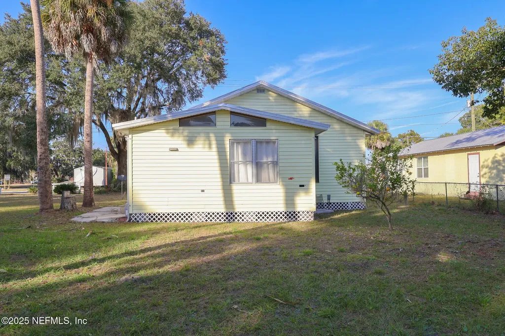 1407 Street Johns Avenue Palatka FL 32177