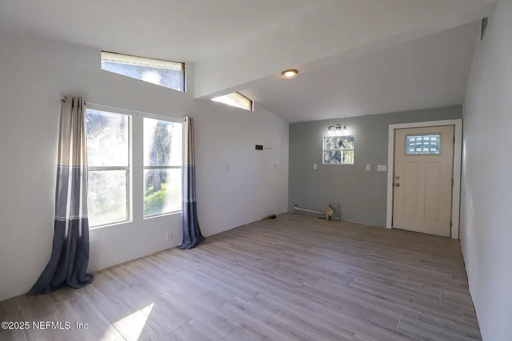 1407 Street Johns Avenue Palatka FL 32177