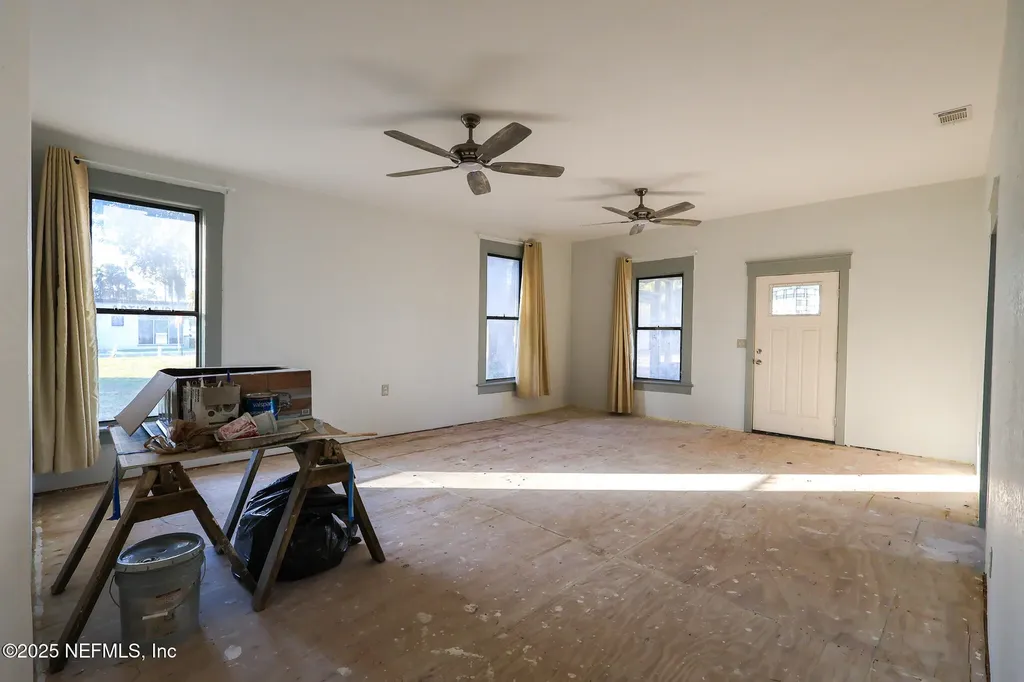 1407 Street Johns Avenue Palatka FL 32177