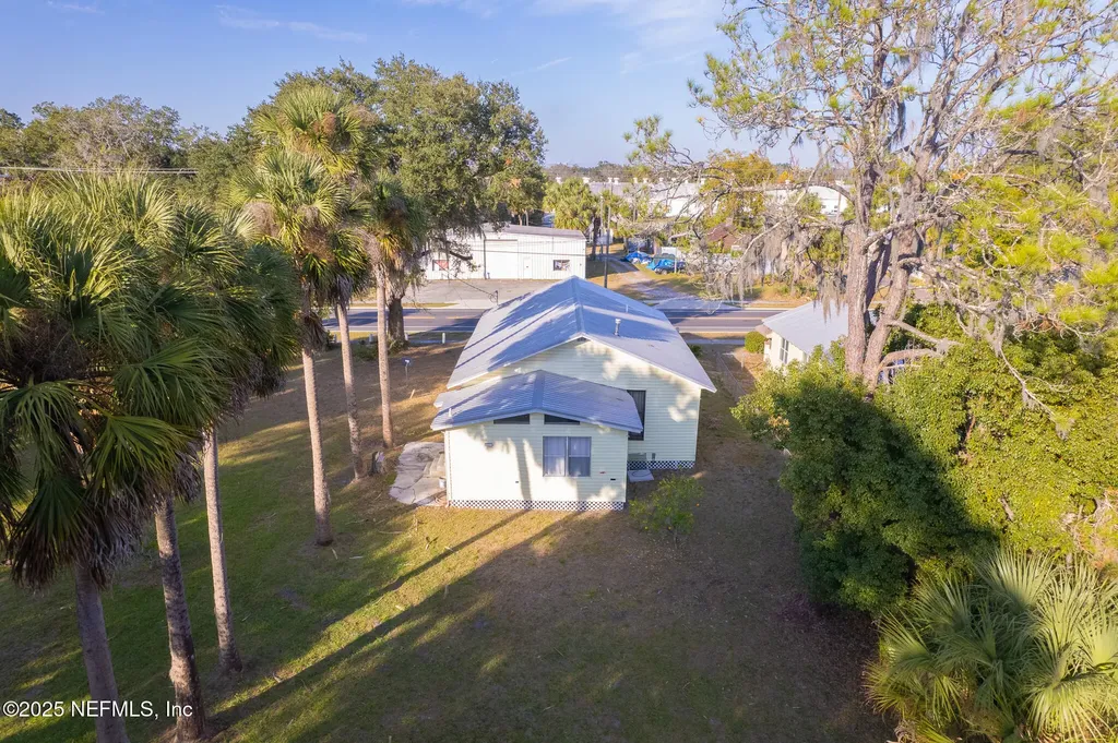 1407 Street Johns Avenue Palatka FL 32177