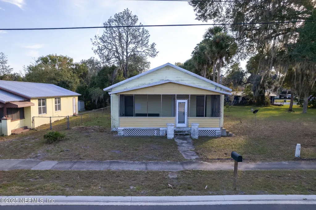 1407 Street Johns Avenue Palatka FL 32177