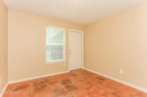 5054 Knightsbridge Circle N Jacksonville FL 32244