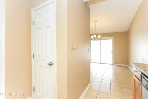 5054 Knightsbridge Circle N Jacksonville FL 32244