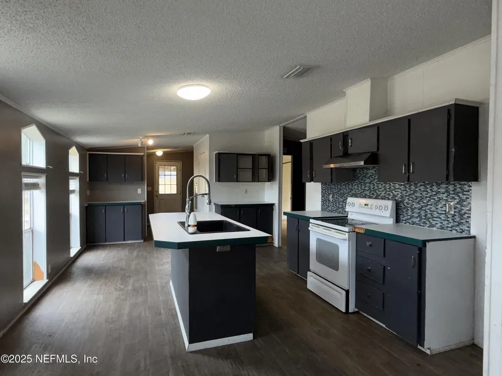 323 Incline Road Satsuma FL 32189