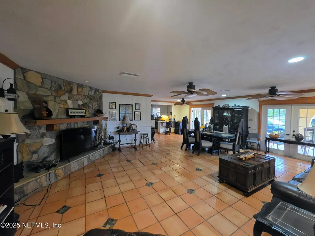 721 Bunnell Road Seville FL 32190