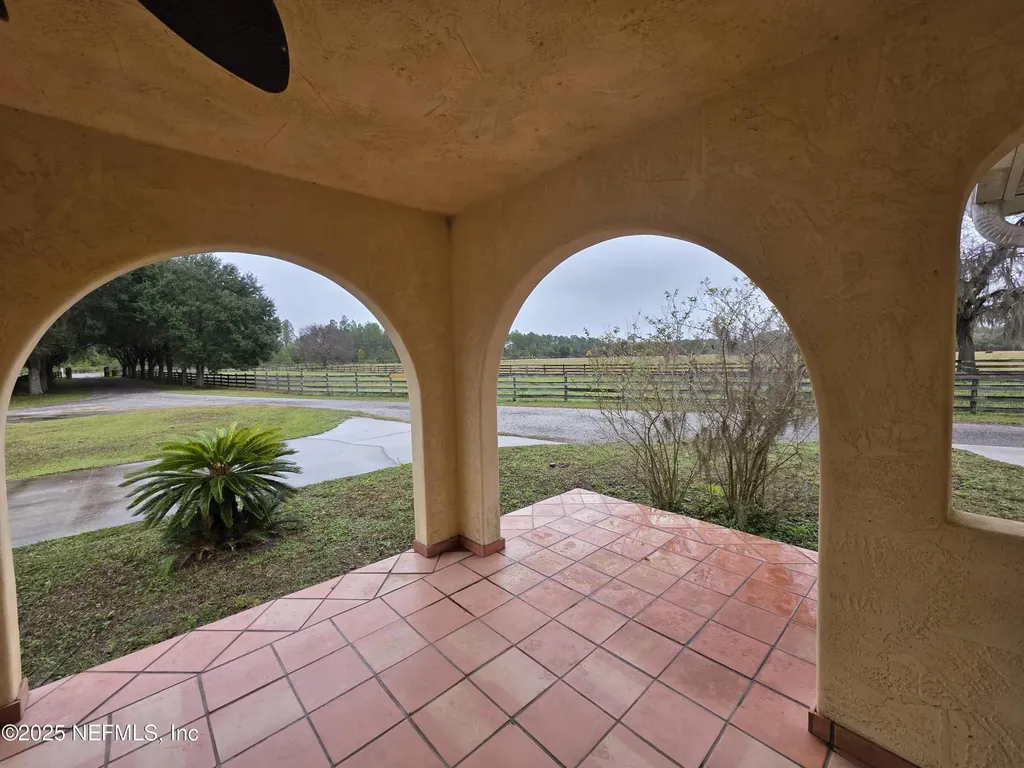 721 Bunnell Road Seville FL 32190