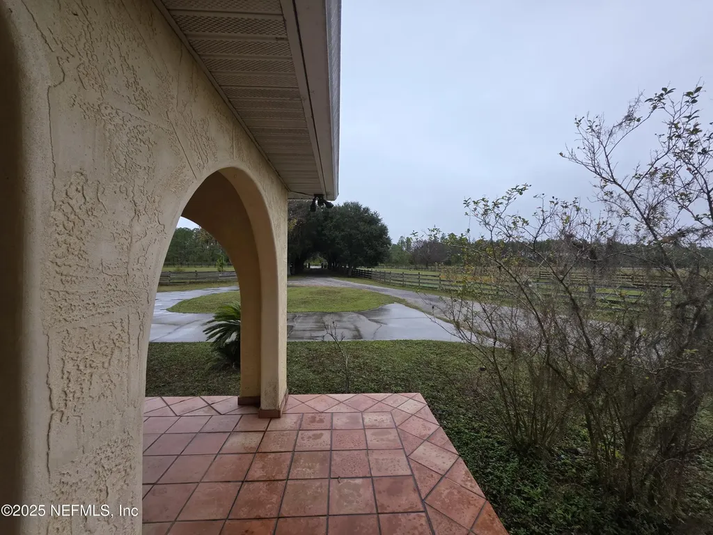 721 Bunnell Road Seville FL 32190