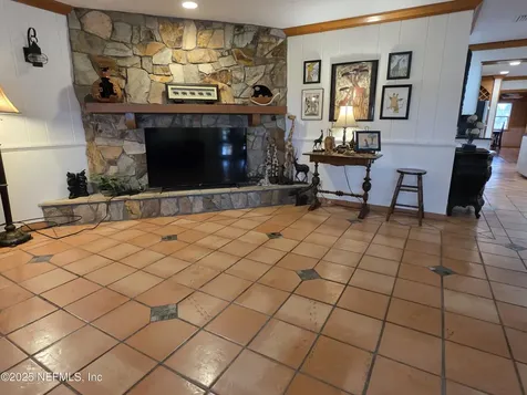 721 Bunnell Road Seville FL 32190