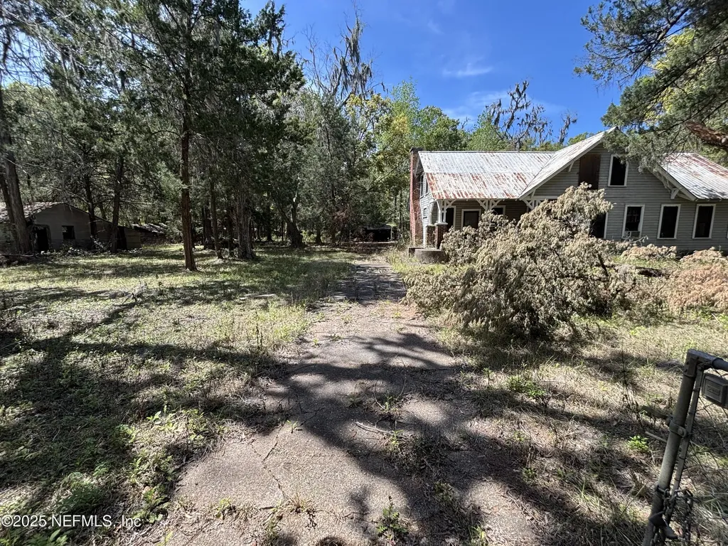 15672 County Road 108 Hilliard FL 32046