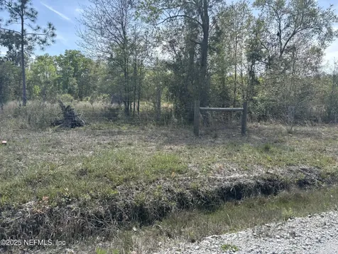 15672 County Road 108 Hilliard FL 32046