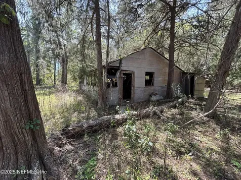 15672 County Road 108 Hilliard FL 32046