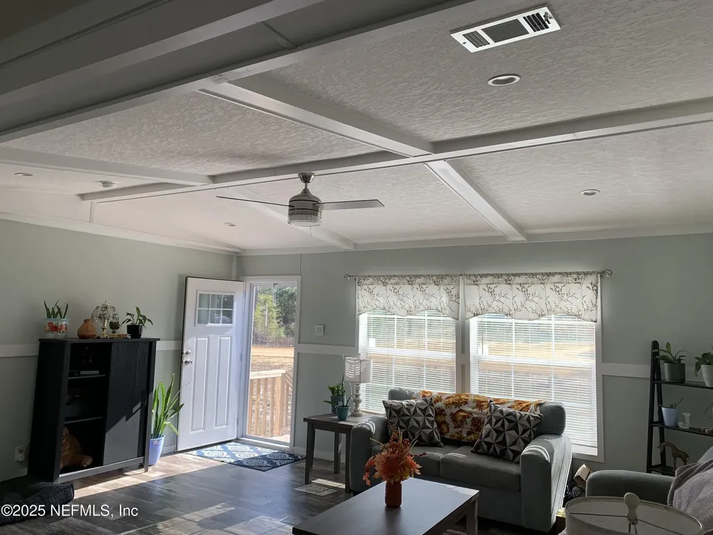 132 Lake Lucy Court Interlachen FL 32148