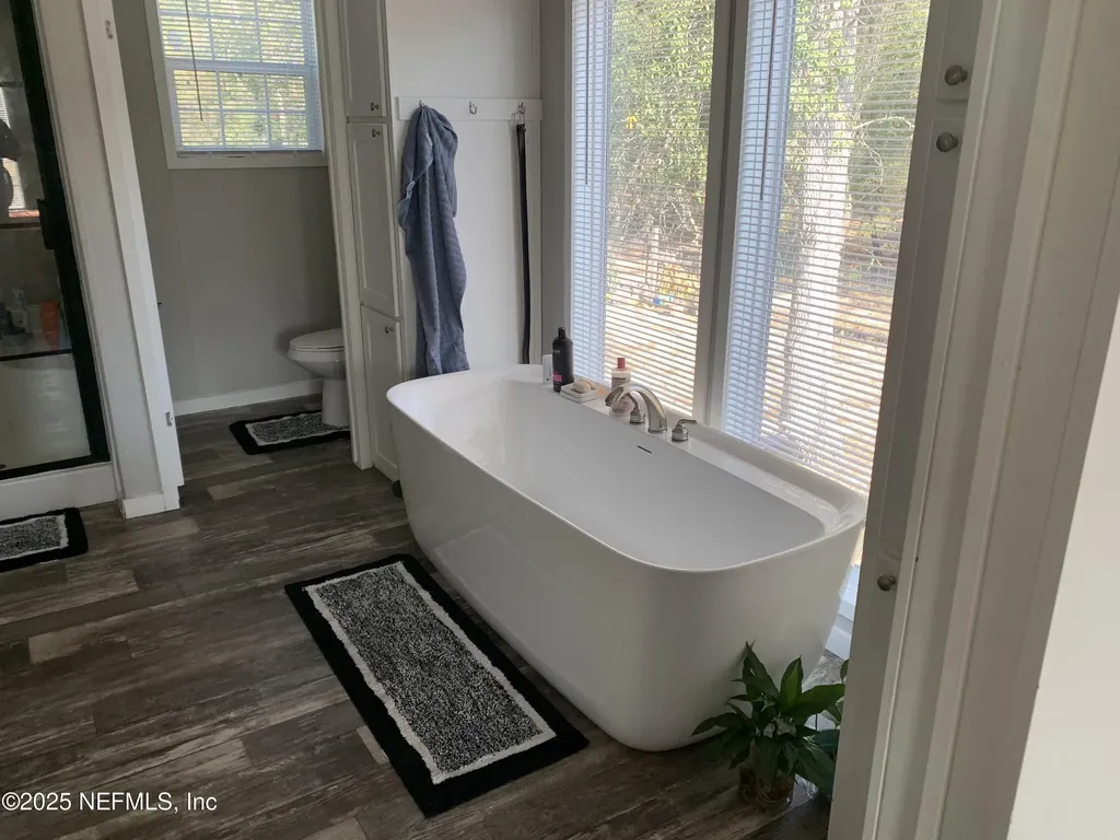 132 Lake Lucy Court Interlachen FL 32148