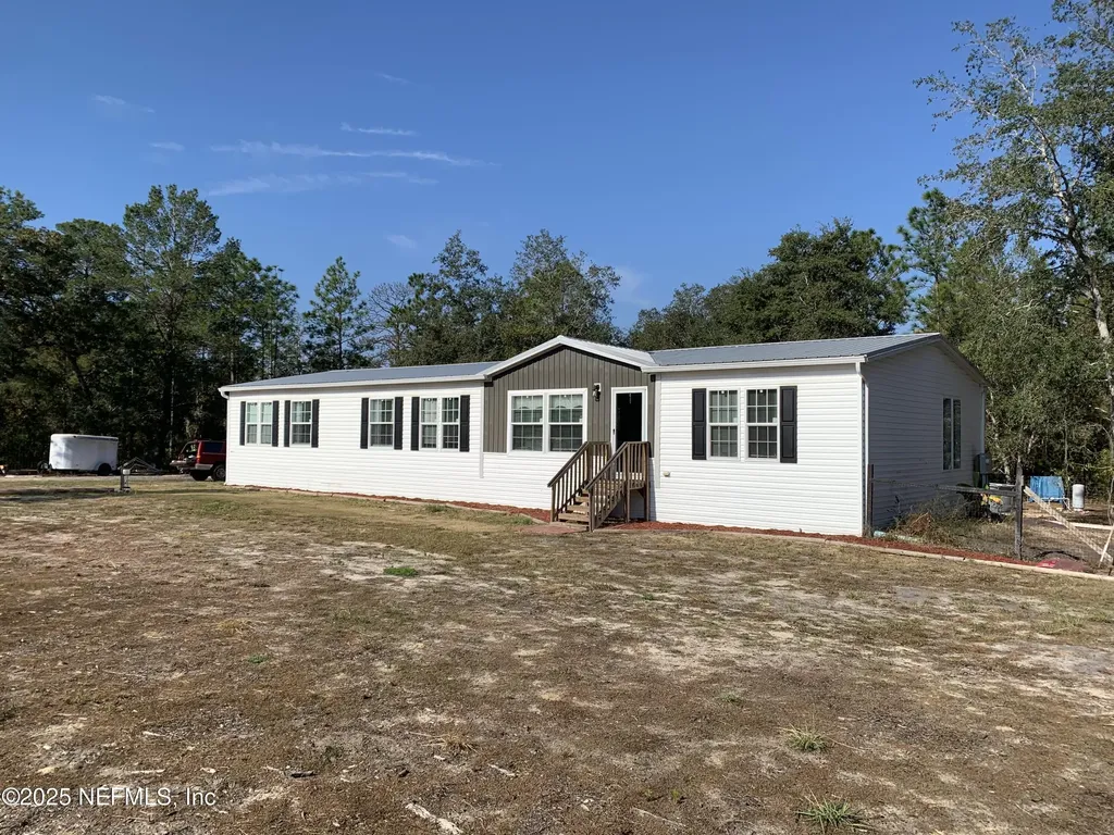 132 Lake Lucy Court Interlachen FL 32148