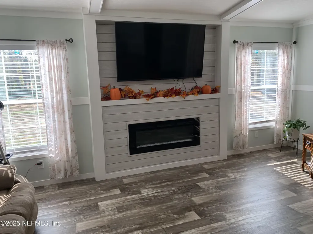132 Lake Lucy Court Interlachen FL 32148