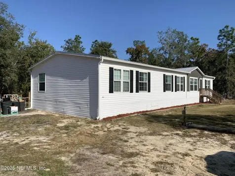 132 Lake Lucy Court Interlachen FL 32148
