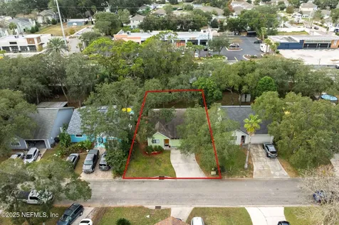 2166 Fairway Villas Lane S Atlantic Beach FL 32233
