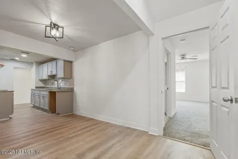 5728 Iris Boulevard Jacksonville FL 32209