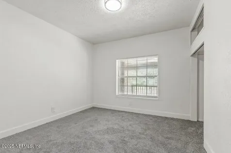 5728 Iris Boulevard Jacksonville FL 32209