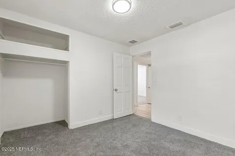 5728 Iris Boulevard Jacksonville FL 32209