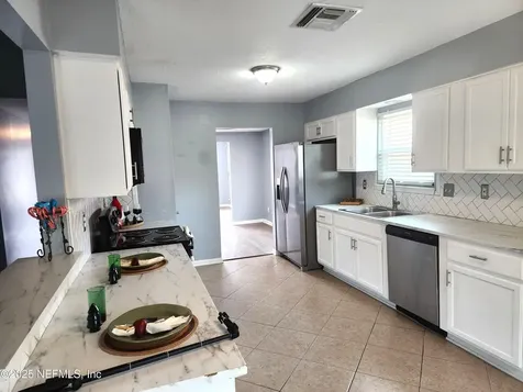 6971 Huntington Woods Circle W Jacksonville FL 32244