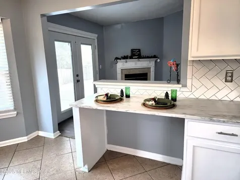 6971 Huntington Woods Circle W Jacksonville FL 32244