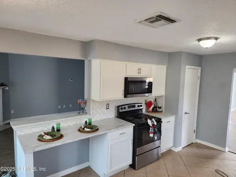 6971 Huntington Woods Circle W Jacksonville FL 32244