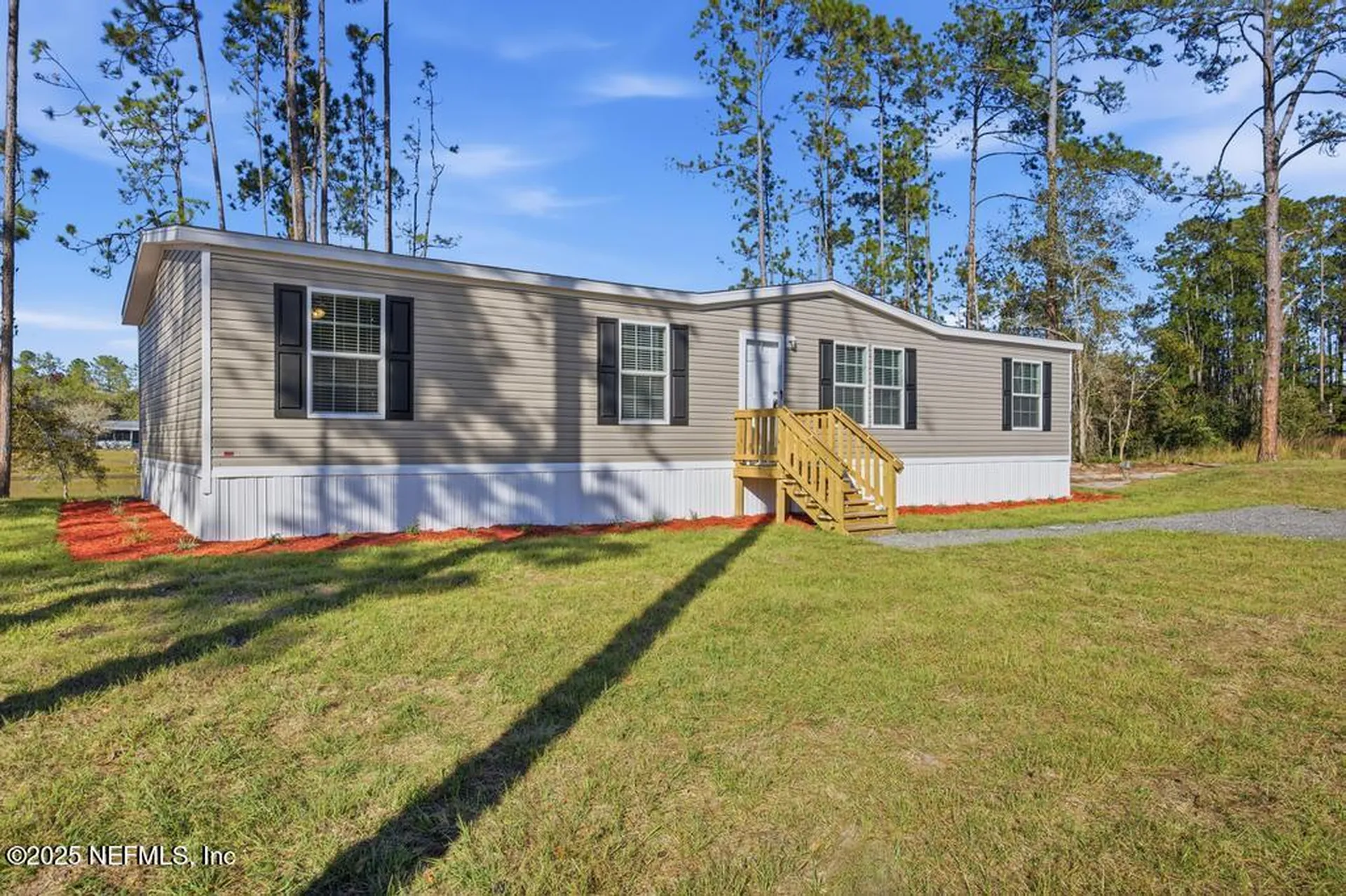 156 Wallace Street Interlachen FL 32148