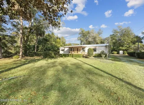 100 Waterway Avenue Satsuma FL 32189