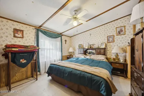 100 Waterway Avenue Satsuma FL 32189