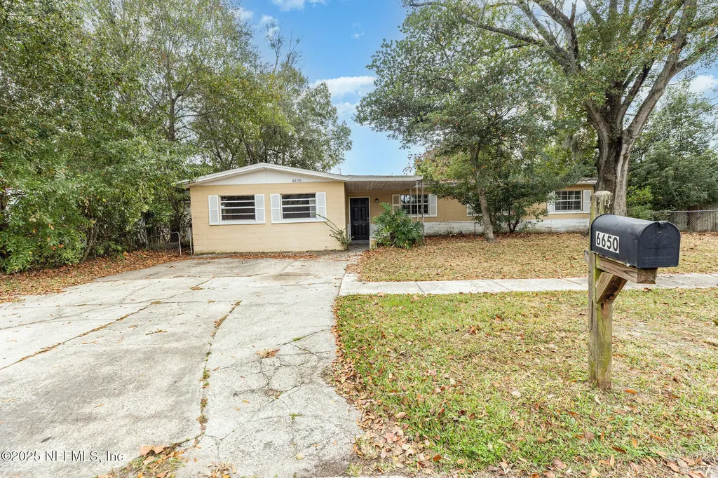 6650 Pinnochio Drive Jacksonville FL 32210