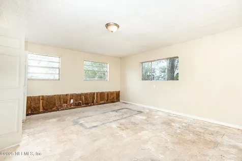6650 Pinnochio Drive Jacksonville FL 32210