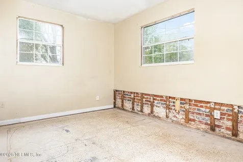 6650 Pinnochio Drive Jacksonville FL 32210