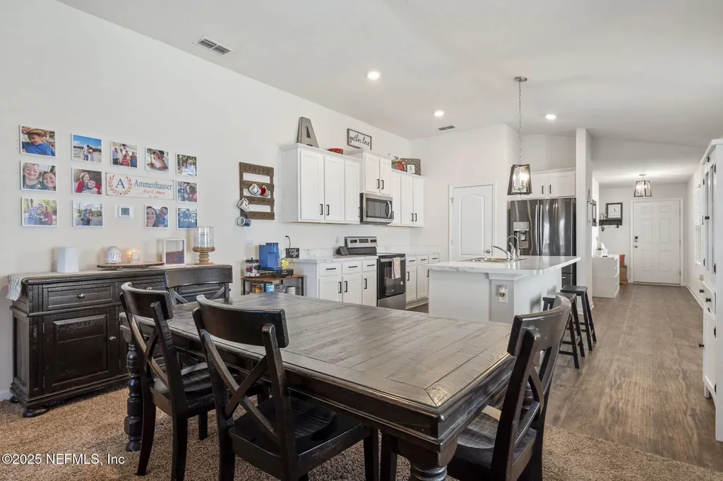 2405 Oak Stream Drive Green Cove Springs FL 32043