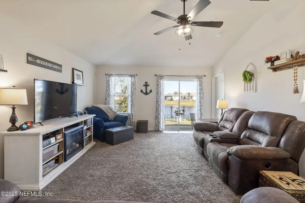 2405 Oak Stream Drive Green Cove Springs FL 32043