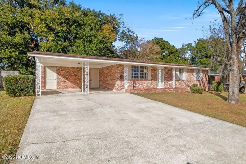 1130 Crown Drive Jacksonville FL 32221