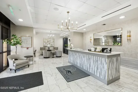 1478 Riverplace Boulevard Jacksonville FL 32207