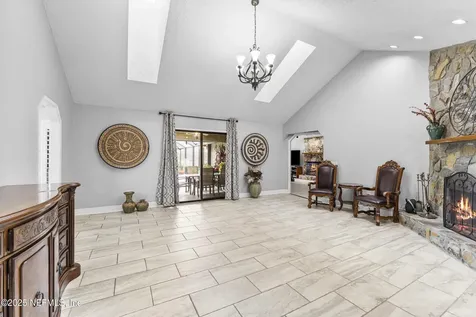 806 Falkirk Court Orange Park FL 32073