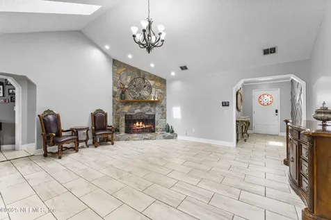 806 Falkirk Court Orange Park FL 32073
