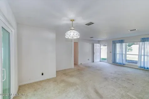 5120 Robert Scott Drive N Jacksonville FL 32207